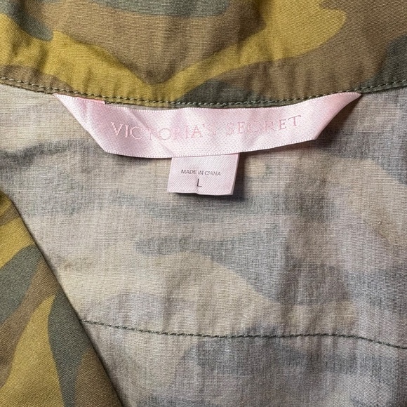 Victoria’s Secret RARE Camo Military Jacket Vest with Rhinestones Size L - Picture 10 of 12